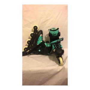 COPY - BRAND NEW Women’s roller blades